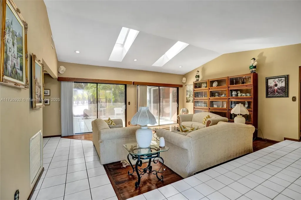 4500 NW 113th Terrace Coral Springs FL 33065