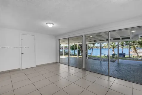 6360 W 16th Avenue Hialeah FL 33012