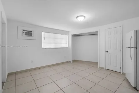 6360 W 16th Avenue Hialeah FL 33012