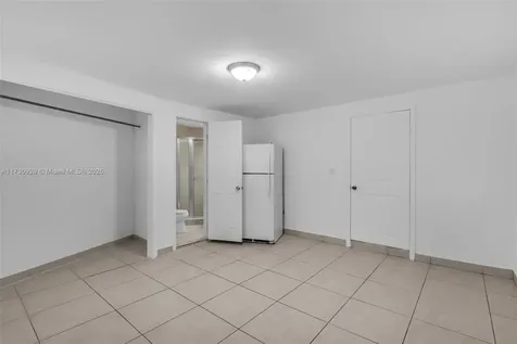 6360 W 16th Avenue Hialeah FL 33012