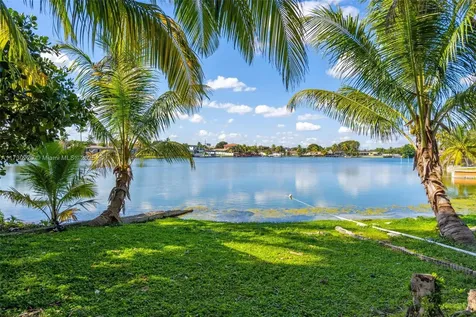6360 W 16th Avenue Hialeah FL 33012