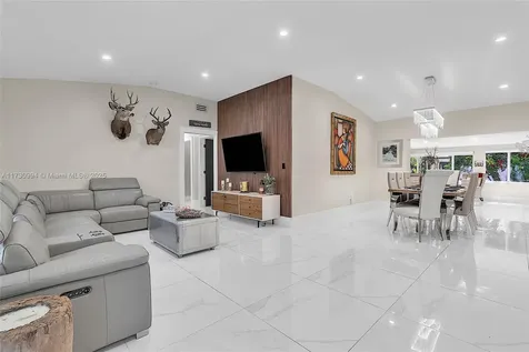 7620 SW 105th Terrace Pinecrest FL 33156
