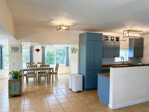 1545 NE 175th Street North Miami Beach FL 33162
