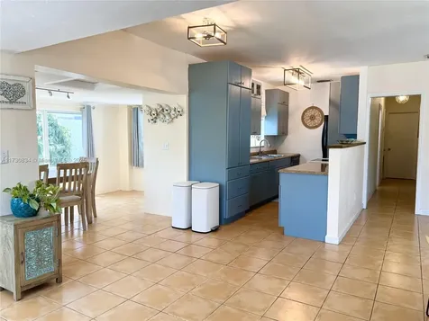 1545 NE 175th Street North Miami Beach FL 33162