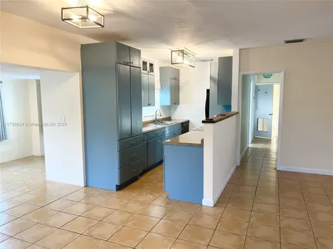 1545 NE 175th Street North Miami Beach FL 33162