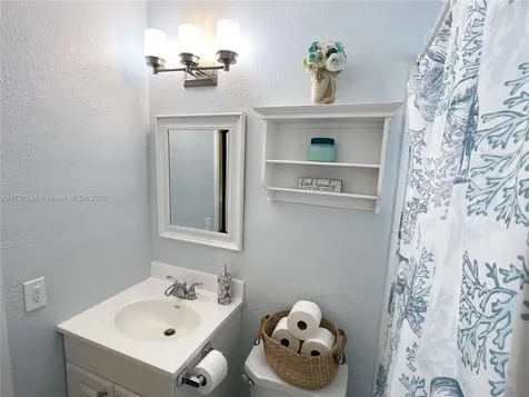 1545 NE 175th Street North Miami Beach FL 33162