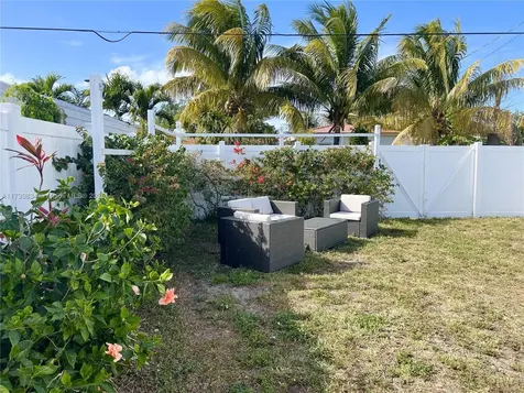 1545 NE 175th Street North Miami Beach FL 33162