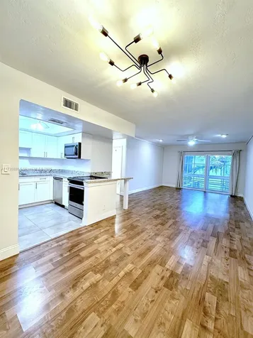 1535 SE 15th Street Fort Lauderdale FL 33316