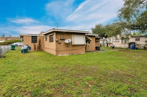1940 NW 135th Street Miami FL 33167