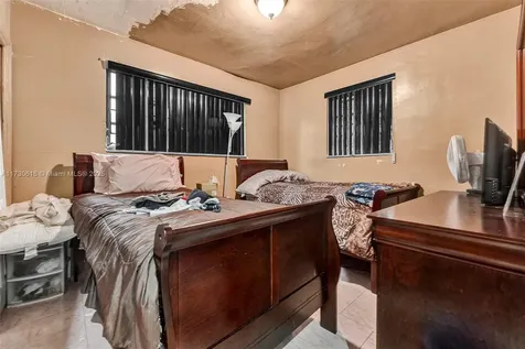 1940 NW 135th Street Miami FL 33167