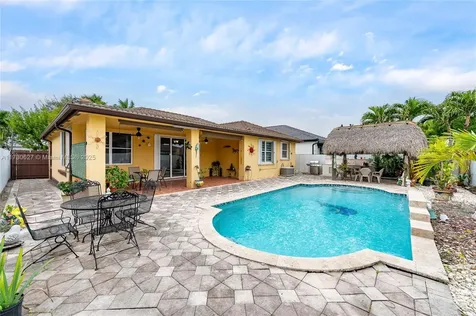 16911 NW 87th Court Miami Lakes FL 33018