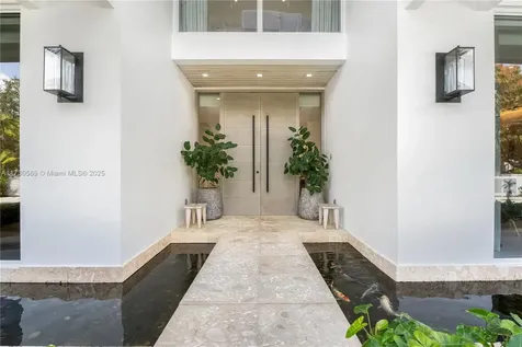 6790 SW 76th Terrace South Miami FL 33143
