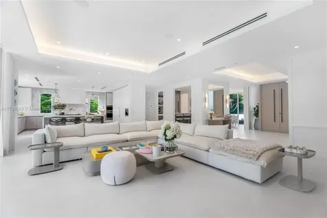 6790 SW 76th Terrace South Miami FL 33143