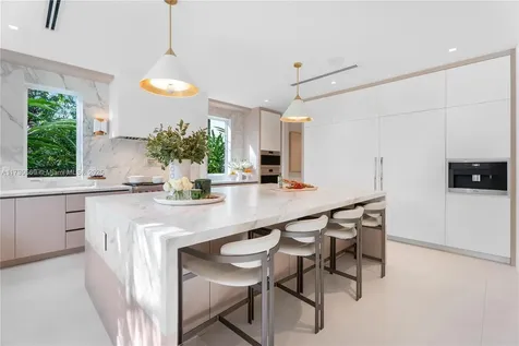 6790 SW 76th Terrace South Miami FL 33143