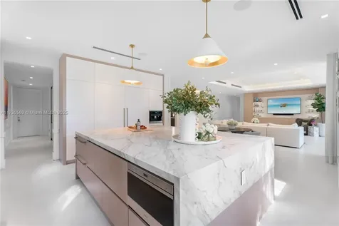 6790 SW 76th Terrace South Miami FL 33143