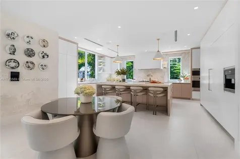 6790 SW 76th Terrace South Miami FL 33143