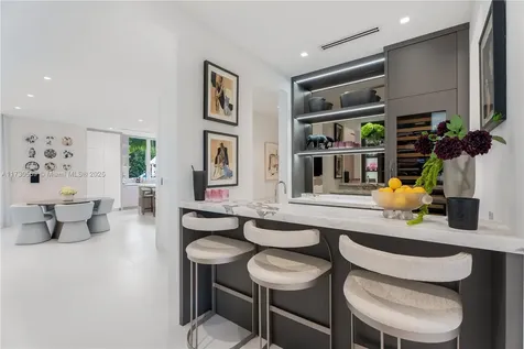 6790 SW 76th Terrace South Miami FL 33143