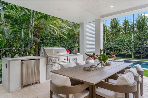 6790 SW 76th Terrace South Miami FL 33143