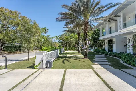 6790 SW 76th Terrace South Miami FL 33143