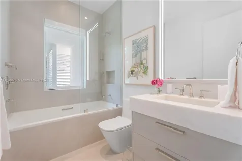 6790 SW 76th Terrace South Miami FL 33143