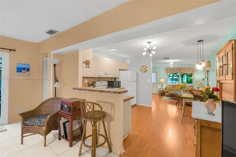 4902 NW 42nd Avenue Tamarac FL 33319