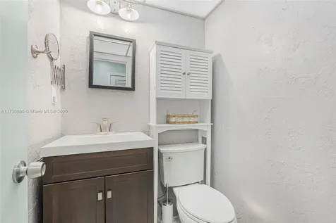 4902 NW 42nd Avenue Tamarac FL 33319