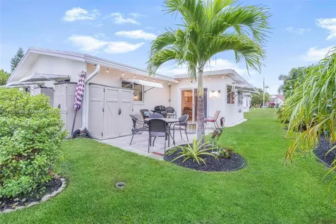4902 NW 42nd Avenue Tamarac FL 33319
