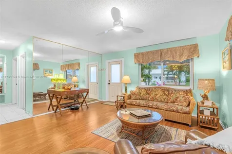 4902 NW 42nd Avenue Tamarac FL 33319