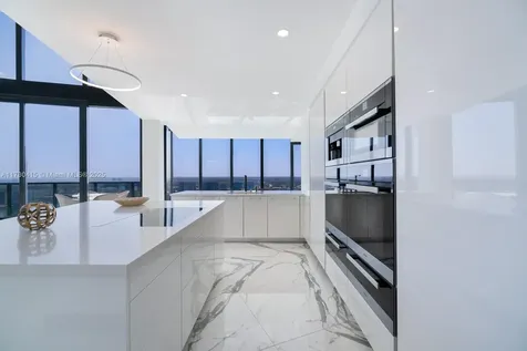 18555 Collins Avenue Sunny Isles Beach FL 33160