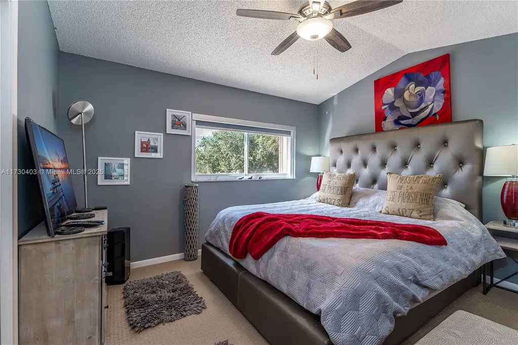 10412 Plaza Centro Boca Raton FL 33498