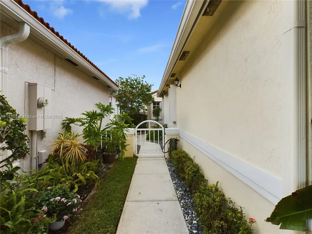 11147 NW 46th Drive Coral Springs FL 33076