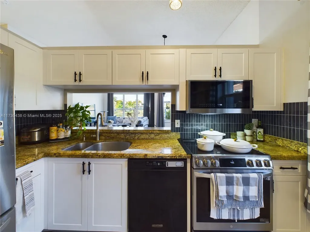 11147 NW 46th Drive Coral Springs FL 33076