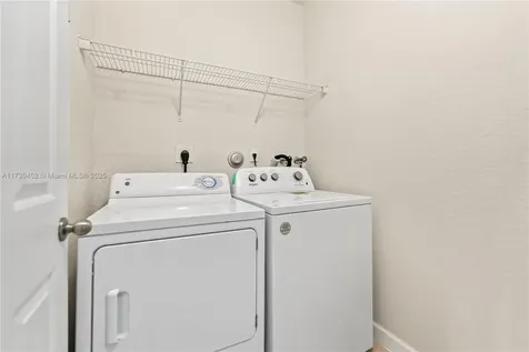 2466 SE 15th Court Homestead FL 33035