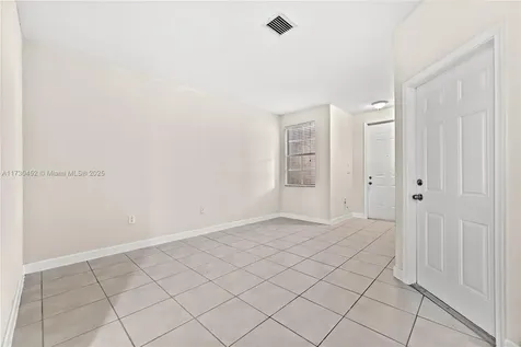 2466 SE 15th Court Homestead FL 33035