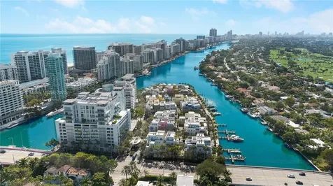 6103 S Aqua Avenue Miami Beach FL 33141