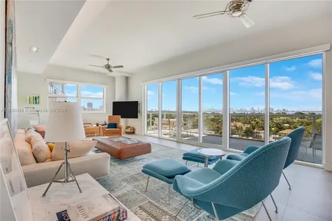 6103 S Aqua Avenue Miami Beach FL 33141