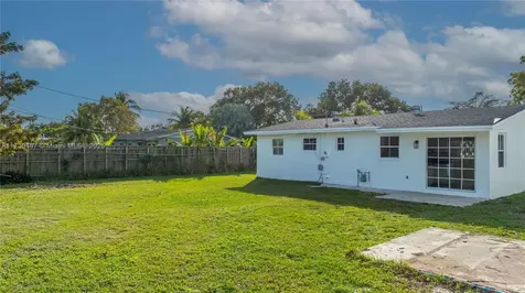 20105 Ranch Road Cutler Bay FL 33189