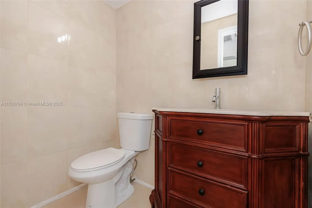 3505 S Ocean Drive Hollywood FL 33019