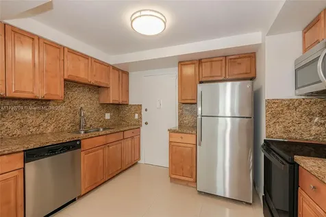 3505 S Ocean Drive Hollywood FL 33019