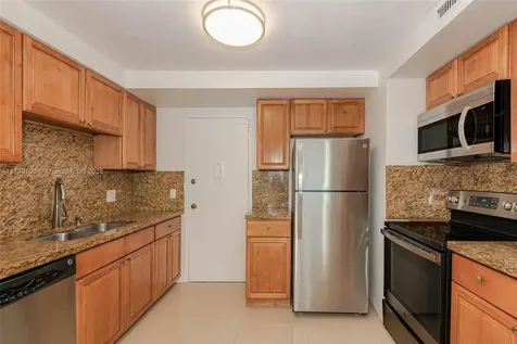 3505 S Ocean Drive Hollywood FL 33019