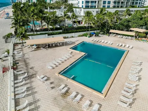 3505 S Ocean Drive Hollywood FL 33019