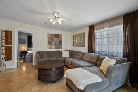 18020 SW 89th Avenue Palmetto Bay FL 33157
