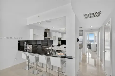 17121 Collins Avenue Sunny Isles Beach FL 33160