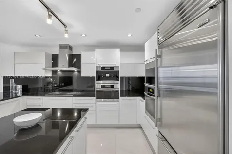 17121 Collins Avenue Sunny Isles Beach FL 33160