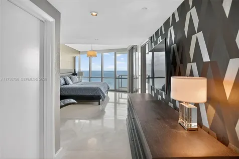17121 Collins Avenue Sunny Isles Beach FL 33160