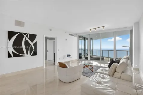 17121 Collins Avenue Sunny Isles Beach FL 33160