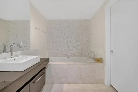 17121 Collins Avenue Sunny Isles Beach FL 33160