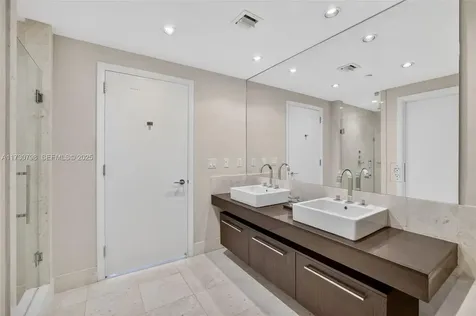 17121 Collins Avenue Sunny Isles Beach FL 33160