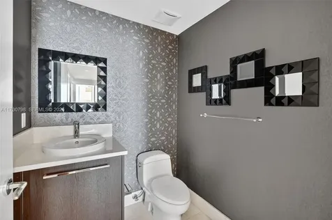 17121 Collins Avenue Sunny Isles Beach FL 33160