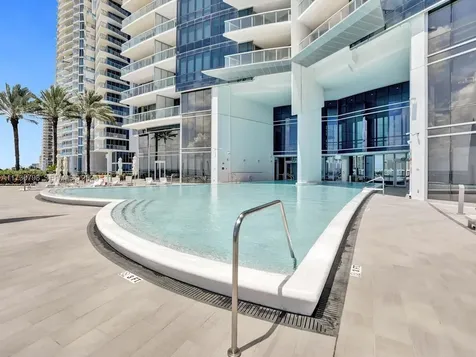 17121 Collins Avenue Sunny Isles Beach FL 33160